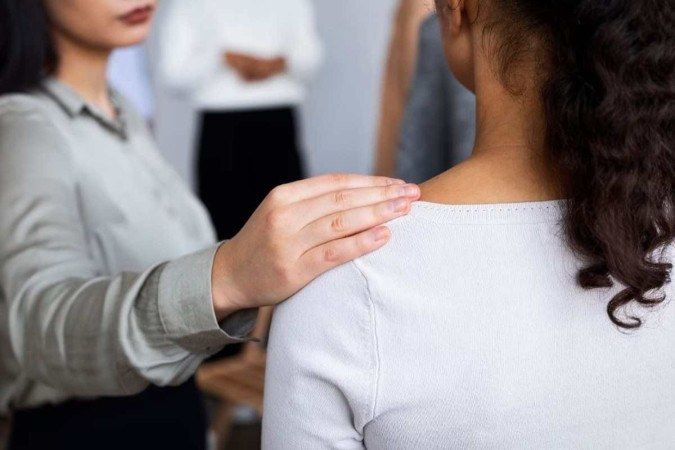 Mulheres terão direito a acompanhante durante consultas, assegura lei