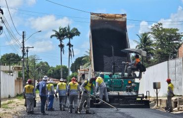 Prefeitura de Maceió avança com obras de pavimentação na Cidade Universitária