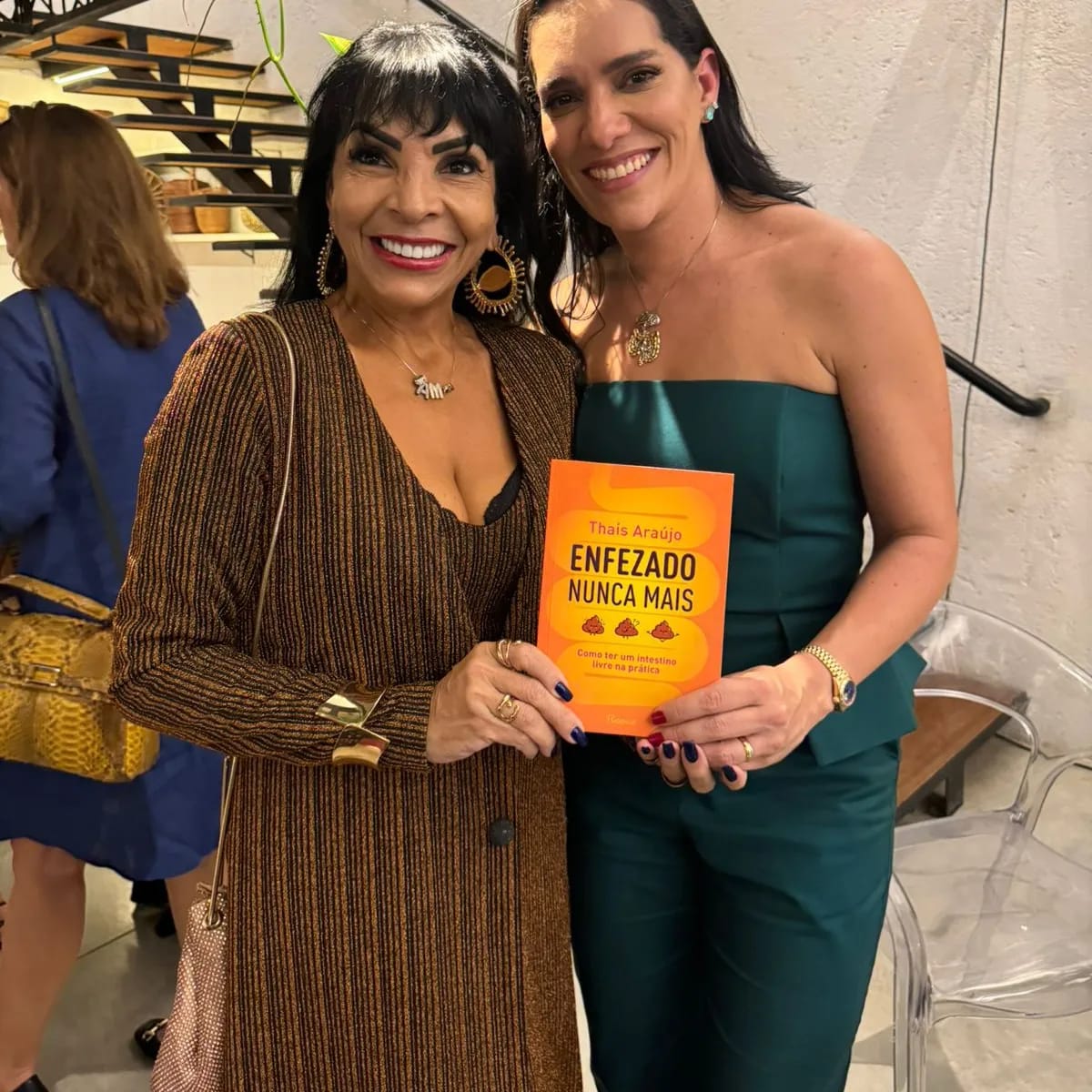 Colunista e Embaixadora Aninha Monteiro,esteve presente no lançamento do livro de Thais Araujo
