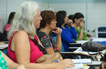 Encontro com diretores escolares alinha estratégias de unidades de ensino municipais