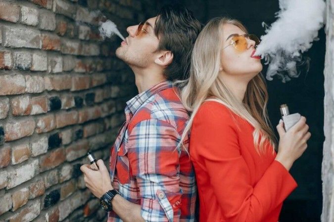 Vape causa mais intoxicação do que cigarro convencional, diz pesquisa