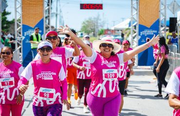Mulheres que venceram câncer de mama abriram 2ª etapa de corrida de rua