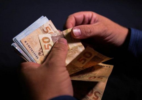 Estimativas do mercado para inflação e PIB permanecem estáveis