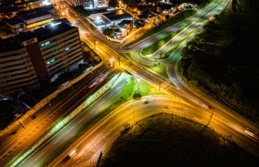 Mais três grandes corredores de transportes de Maceió recebem iluminação em LED