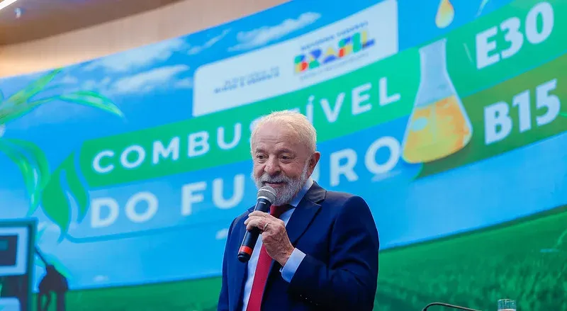 Lula diz estar ‘cansado’ de ouvir empresários reclamando de impostos