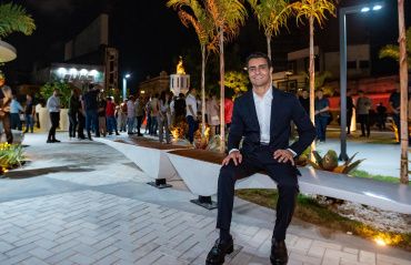 JHC entrega revitalização da Praça Montepio dos Artistas