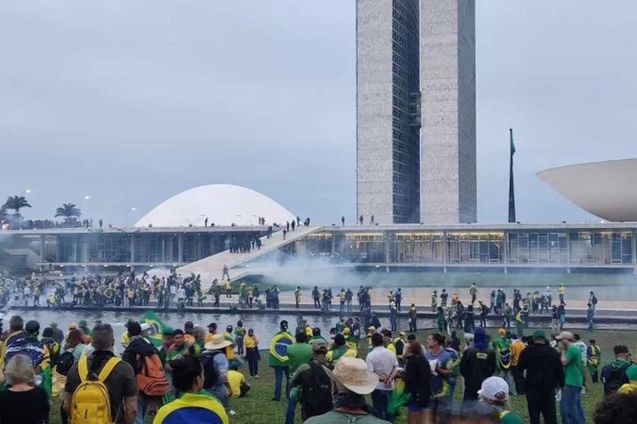 Após dois meses, segue busca pelos financiadores dos atos antidemocráticos