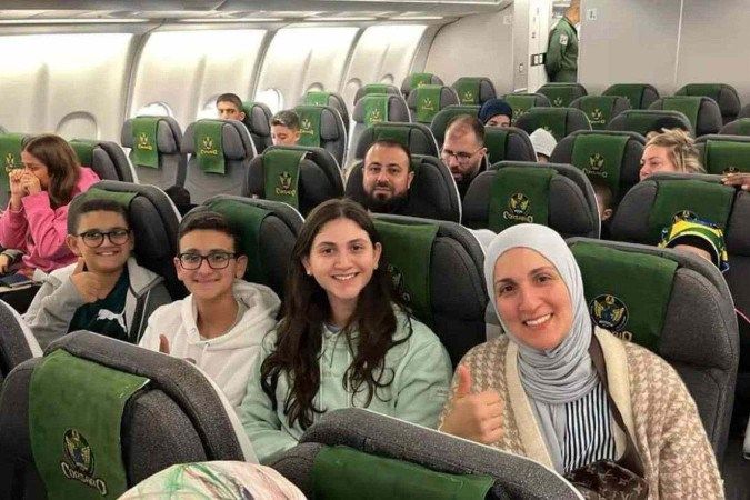 Avião da FAB deixa o Líbano rumo ao Brasil com nova leva de brasileiros