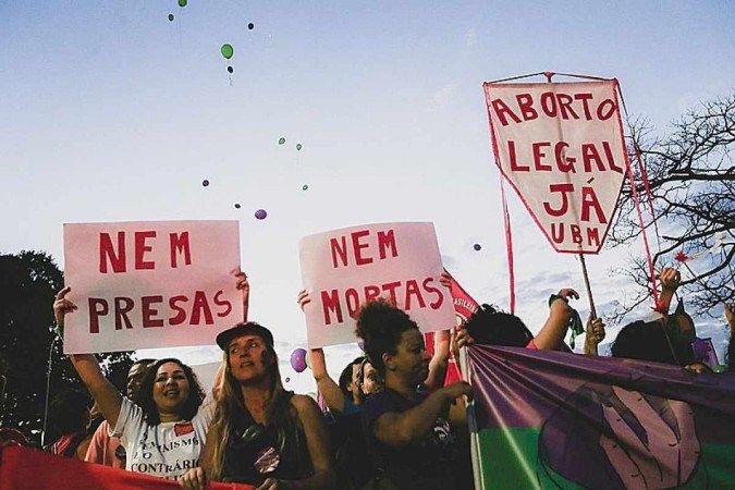 Vítima de estupro tem aborto legal negado em três hospitais
