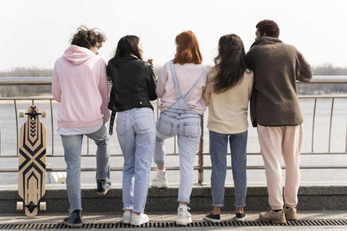 Jovens que consomem álcool, nicotina e cannabis têm mais pensamentos suicidas