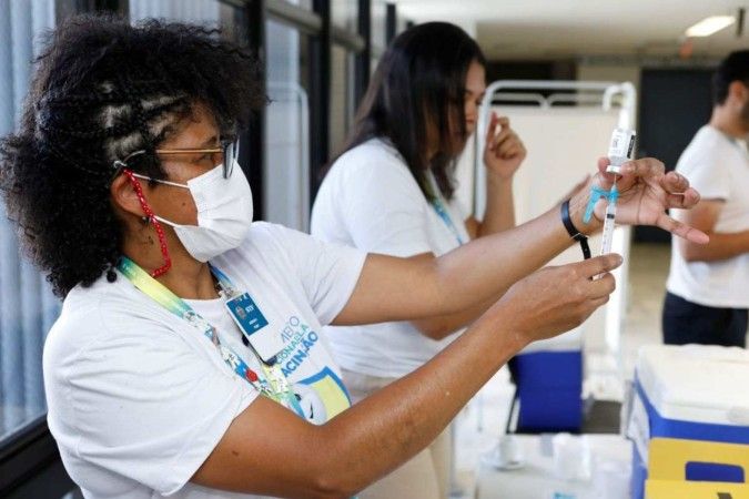 Maioria de imunizados não volta para tomar a 2ª dose de vacina da dengue