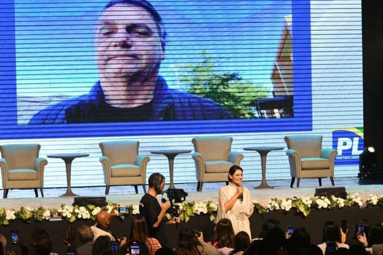 "Nada é mais importante que a nossa liberdade", diz Bolsonaro em evento do PL