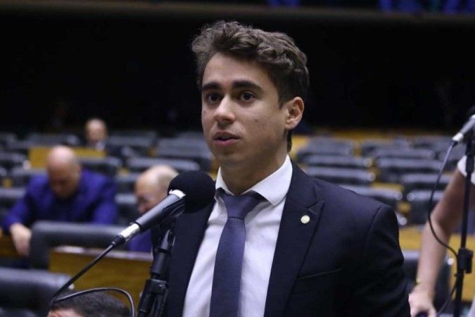 Nikolas lamenta não encontrar Trump e Musk em baile: "Mas vai acontecer"