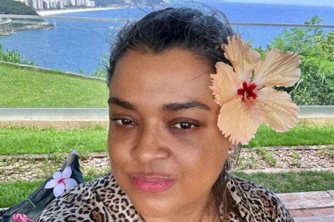 Preta Gil lança autobiografia para comemorar os 50 anos