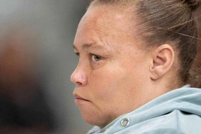 Mãe vende filha de 6 anos e é condenada a prisão perpétua