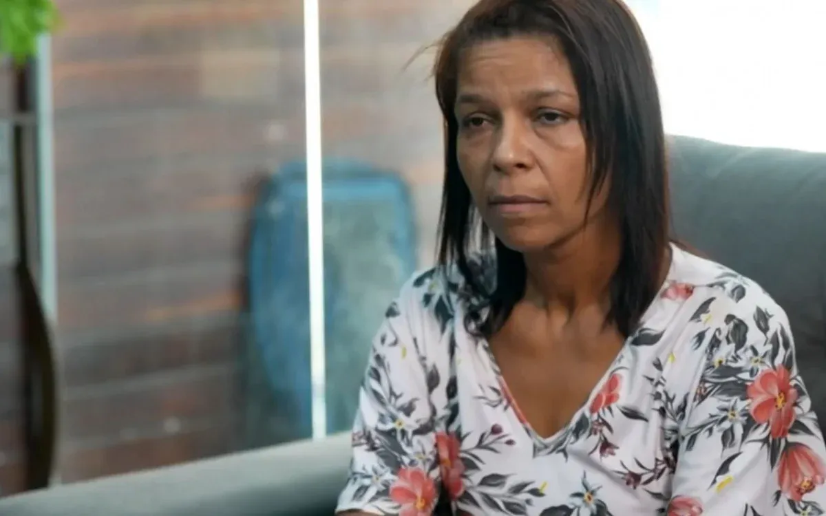 Sobrinha presa por levar idoso morto a banco para pegar empréstimo desabafa: 'Eu não sou esse monstro'