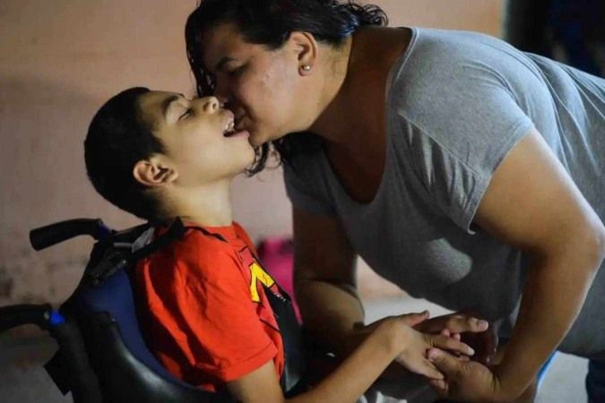 Governo pagará R$ 60 mil para pessoas com deficiência causada pelo zika vírus