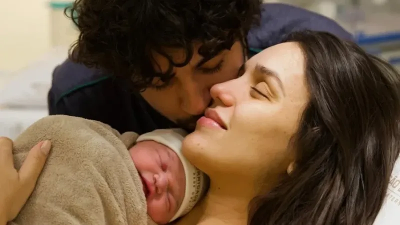 Nasce Zuza, filha de Rafa Kalimann e Nattan