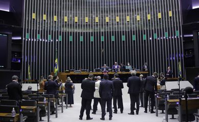 Câmara aprova inclusão do símbolo de autismo em placas de prioridade