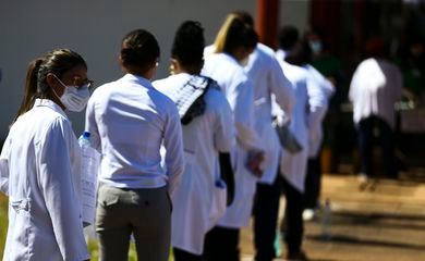 Revalida 2022 aplica segunda etapa de provas