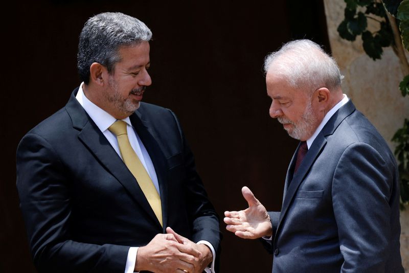 Lula e Lira se encontram pela primeira vez, em Brasília