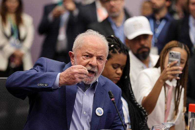 Lula volta a criticar teto de gastos e desdenha de reação dos mercados