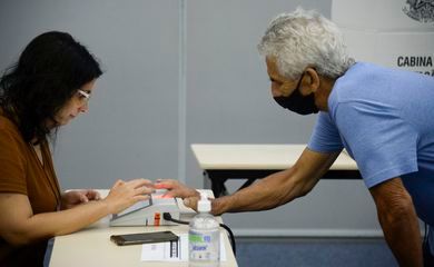 Termina hoje prazo para mesário justificar ausência no segundo turno