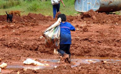 Cerca de 30% da população estavam em situação de pobreza em 2021
