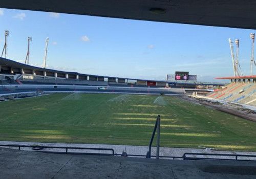 Recuperação do gramado do Estádio Rei Pelé entra na reta final