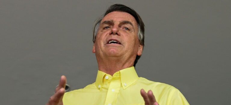 TSE nega pedido de Bolsonaro e mantém minuta golpista em ação