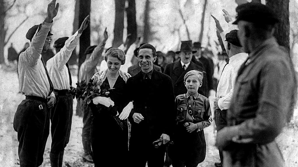 Bilionários nazistas: Livro revela os magnatas que apoiaram Adolf Hitler