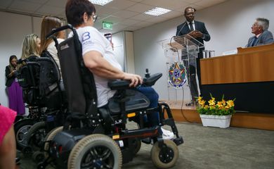 Mesmo com escolaridade, pessoas com deficiência têm menos empregos