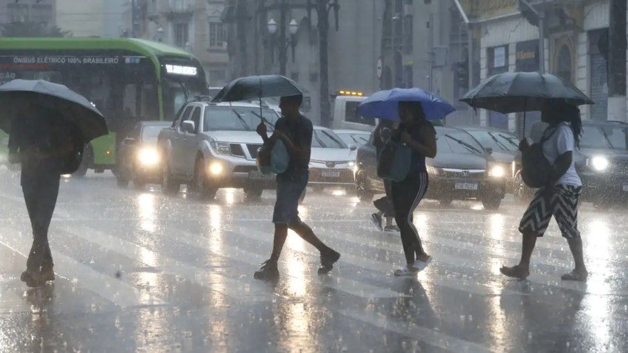Onde mais chove no Brasil? Confira previsão da semana