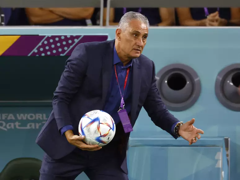 Flamengo inicia contatos para ter Tite como técnico em 2024 e oferece maior salário de sua história