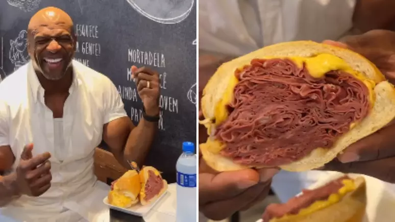 Ator Terry Crews prova famoso sanduíche de mortadela no Mercadão de SP; veja