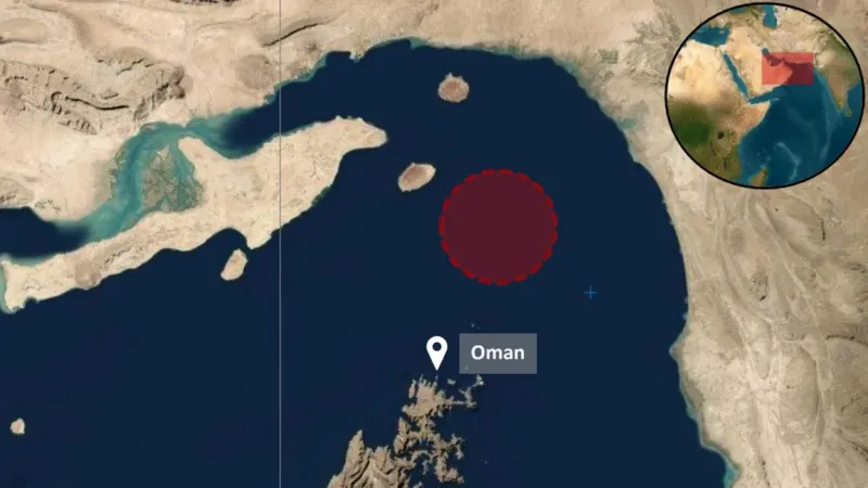Barcos iranianos disparam contra petroleiro no Estreito de Ormuz