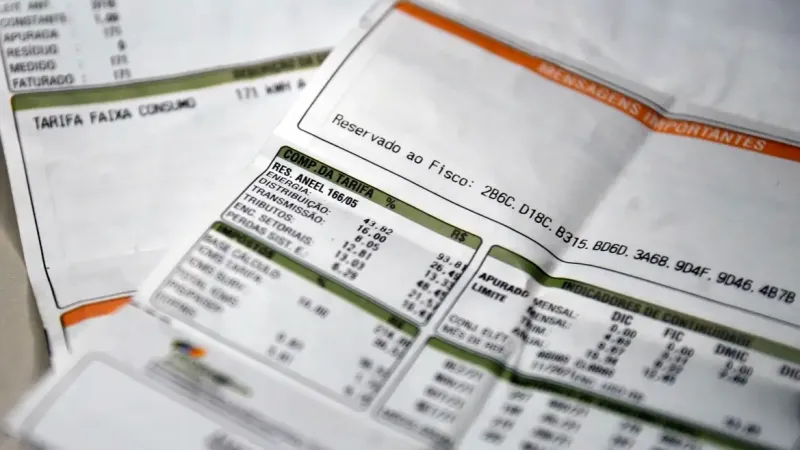 Aneel mantém bandeira vermelha 1 na conta de luz em novembro