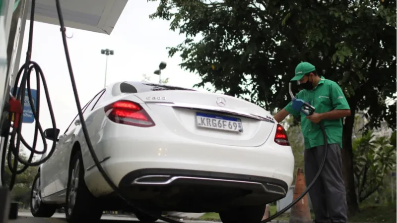 Combustível mais caro em 2026: etanol também sobe com a alta da gasolina?