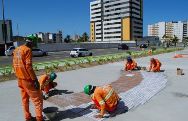 Obras de urbanização do Renasce Salgadinho avançam na Praia da Avenida
