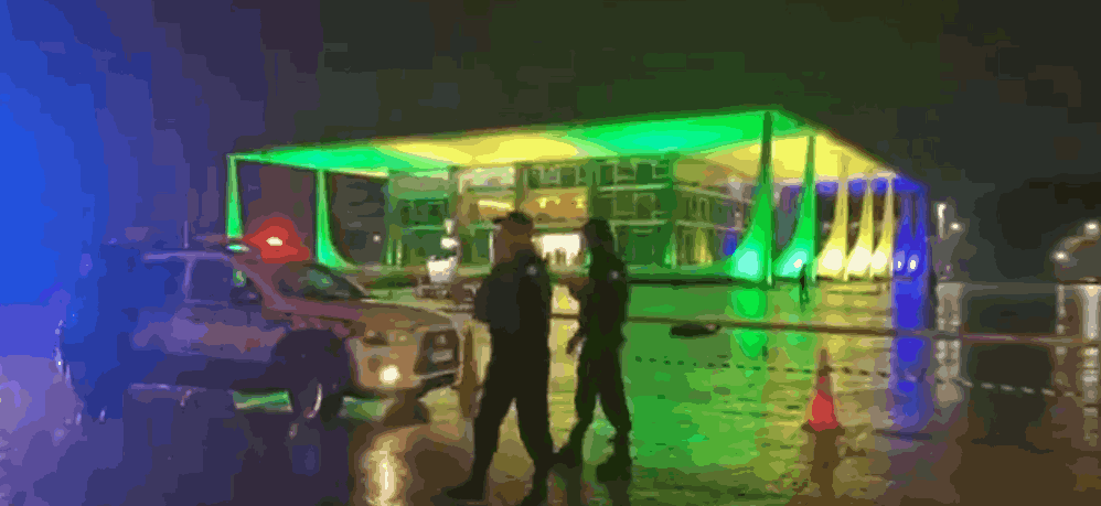 Explosões são registradas em frente ao STF; uma pessoa morreu no local