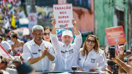 Maioria é a favor de taxar os mais ricos para aliviar os mais pobres