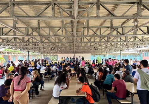 Projeto da Seprev beneficia 570 alunos de Arapiraca com instrumentos para banda de fanfarra