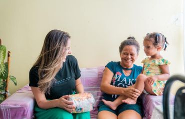 Em um ano, Programa Leite é Massa distribui 18 mil kits do alimento para crianças em vulnerabilidade social
