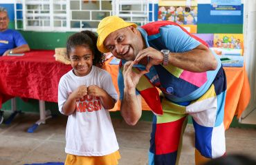 Dia do Professor: Prefeitura de Maceió homenageia todos os docentes de creches e escolas municipais