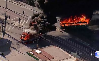 Violência no Rio fecha mais de 30 escolas