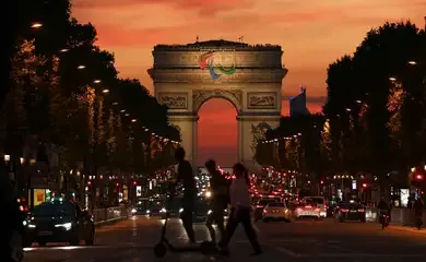 Paris 2024: Atletas brasileiros começam a chegar à Vila Paralímpica