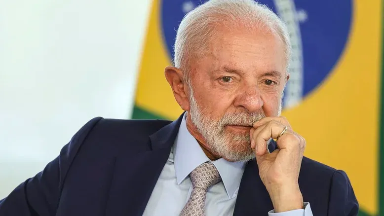 Lula afirma que decisão de Motta de pautar derrubada de decreto do IOF foi ‘absurda’
