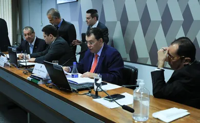 CCJ do Senado aprova reforma tributária