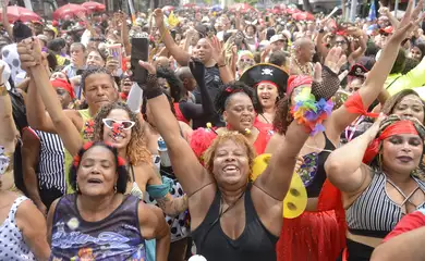 Hoje é Dia: semana carnavalesca tem ainda rádio e mulheres na ciência