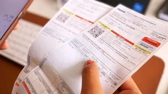 Governo publica MP para frear alta na conta de luz com teto para encargo e leilões de PCHs